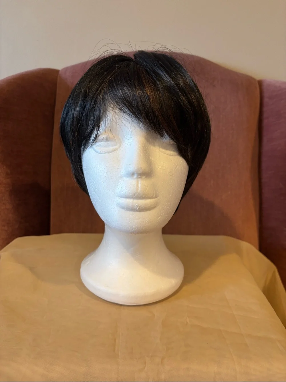 Short Pixie-Style Wig in Dark Brown - Sleek Everyday Look